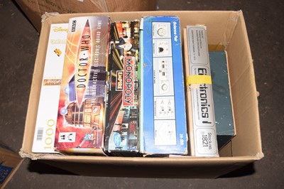 Lot 716 - Box of various board games and jigsaw puzzles