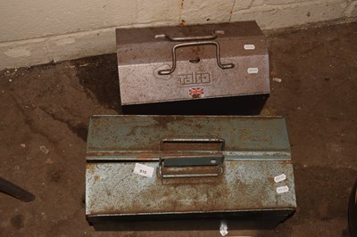 Lot 916 - Two cantilever tool boxes and contents