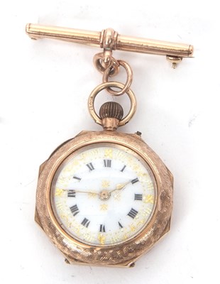 Lot 262 - A 9ct gold cased pocket watch with yellow...