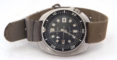 Lot 321 - A Seiko 61058110 "Captain Willard" gents...