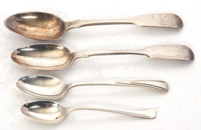 Lot 192 - Mixed Lot: A Georgian and a Victorian silver...