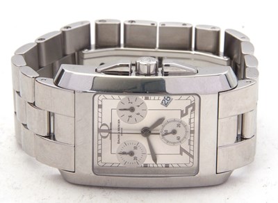 Lot 323 - A Baume & Mercier gents chronograph watch, the...