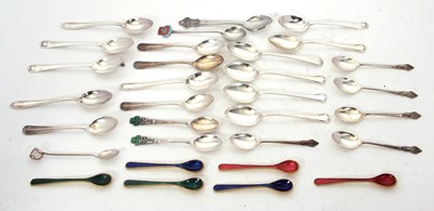 Lot 222 - Mixed Lot: Twenty silver teaspoons, various...