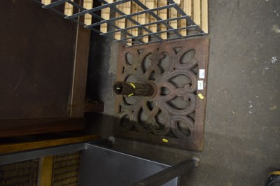 Lot 740 - Parosol base