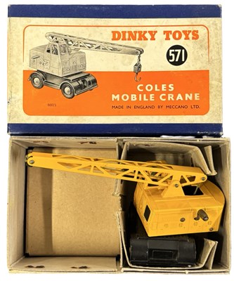 Lot 130 - A boxed Dinky 571 Coles Mobile Crane