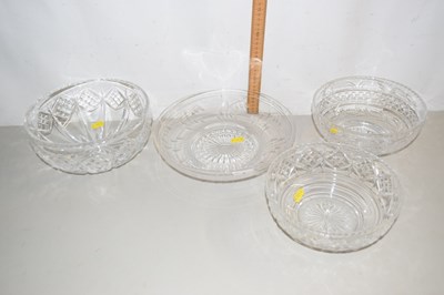 Lot 8 - Selection of various cut glass Fruit Bowls
