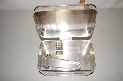 Lot 116 - Silver plated box and other assorted items