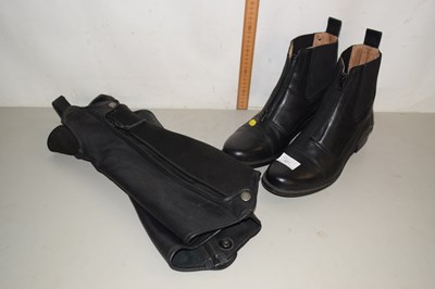 Lot 171 - Pair of black leather boots size 43/UK 9...