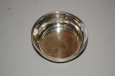 Lot 117 - Small circular silver bowl