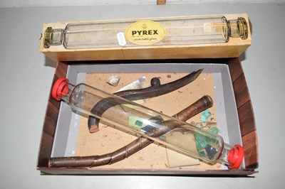 Lot 518 - Vintage pirex rollingpin and other assorted items