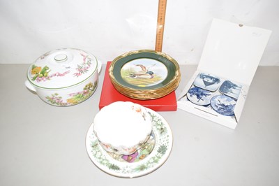 Lot 540 - Various decorated plates to include Spode and...