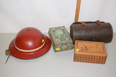Lot 548 - mixed lot to include vintage fire wardens...