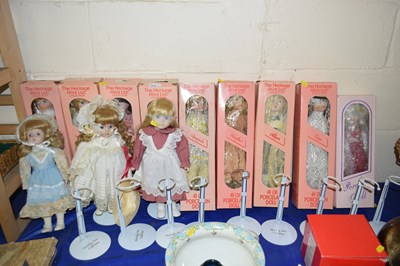 Lot 570 - Qty of modern porcelain faced collectors dolls