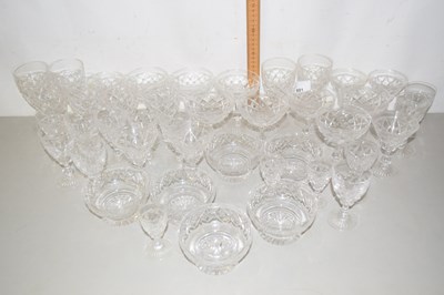 Lot 601 - Various drinking glasses