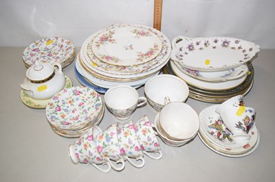 Lot 666 - Qty Sailsbury teawares and various others