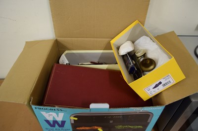 Lot 695 - Box - large qty various cased and loose...