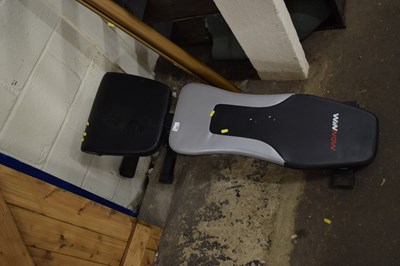 Lot 843 - Exersise bench