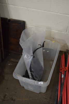 Lot 852 - Box various ironmongery