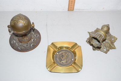 Lot 90 - Box various brass wares