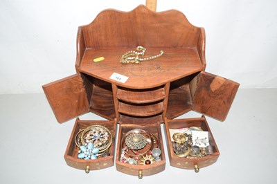 Lot 105 - Hardwood jewellery box and contents