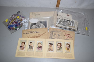 Lot 131 - Mixed early 20th century portrait photographs,...