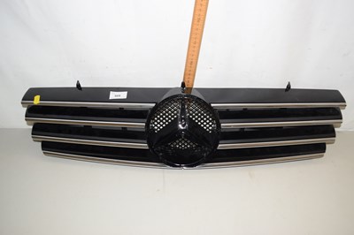 Lot 566 - Mercedes radiator grill