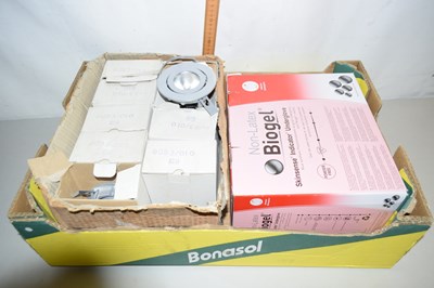 Lot 567 - Box of ceiling downlighters