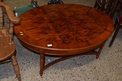 Lot 281 - Reproduction oval coffee table