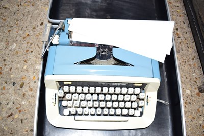 Lot 287 - Vintage imperial typewriter