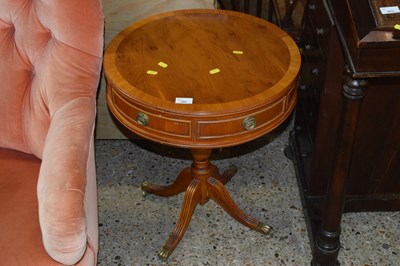 Lot 302 - Reproduction yew wood lamp table