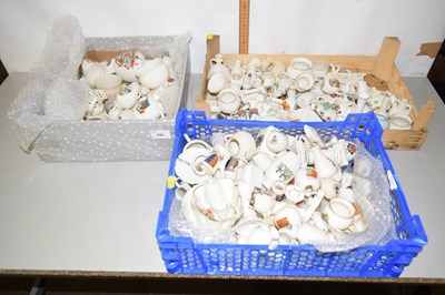 Lot 593 - Large collection of minature crested china wares