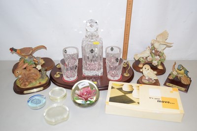 Lot 605 - Collection of various animal models, decanter...