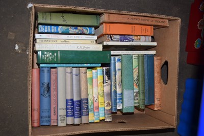 Lot 626 - Box vintage childrens books