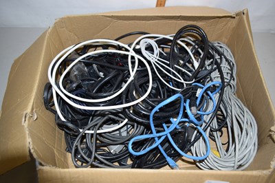 Lot 650 - Box various computer tables