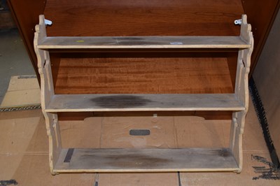 Lot 695 - Pine wall shelf