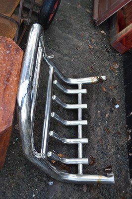 Lot 884 - Toyota bull bar