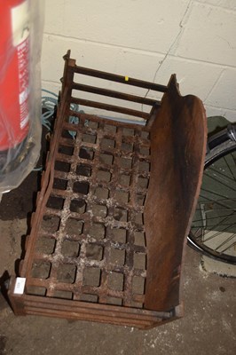 Lot 823 - Large iron fire grate