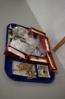 Lot 118 - Qty of as new costume jewellery