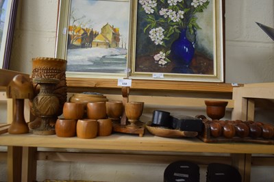 Lot 558 - QUANTITY OF WOODEN ITEMS INCLUDING EGG CUPS...