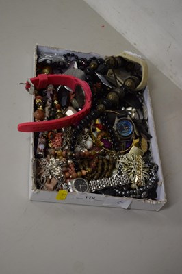 Lot 119 - Box assorted costume jewellery