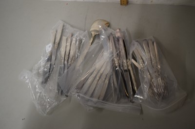 Lot 120 - Qty various silver plated cutlery