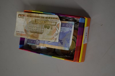 Lot 131 - Box various circulated world coinage and bank...