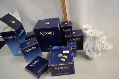 Lot 134 - Qty of Aynsley Wild Tudor pattern vases,...