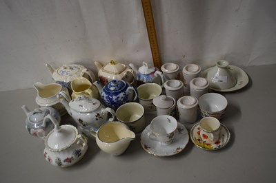 Lot 202 - Various small teapots, kitchen spice jars etc
