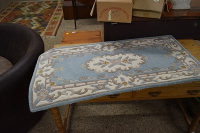 Lot 308 - Small chinese style floor rug