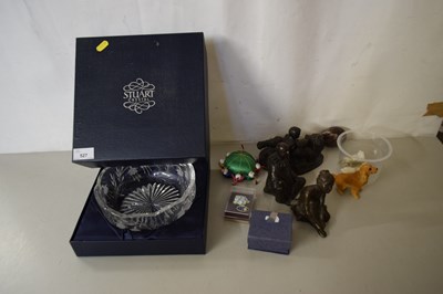 Lot 527 - Stuart Crystal resin figurines and other items
