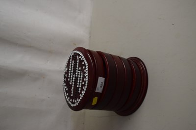 Lot 553 - Jewellery box