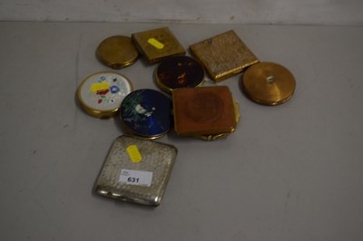 Lot 631 - Assorted compacts and cigarrette cases