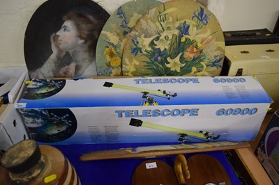 Lot 670 - Telescope, boxed