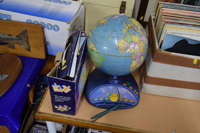 Lot 673 - Globe and jigsaw